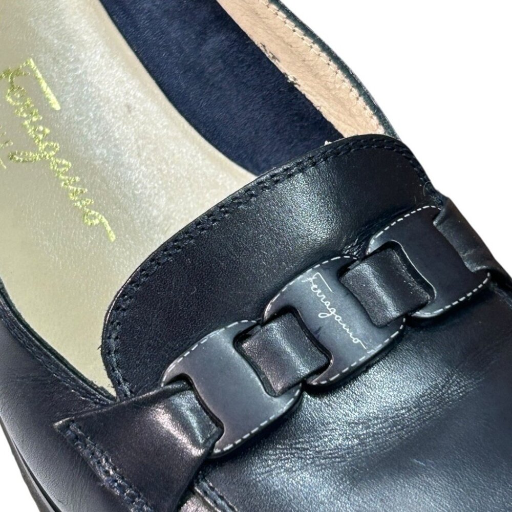 Salvatore Ferragamo Navy Leather Loafers w/ Ferragamo logo buckle‎ Size 10 / 4A